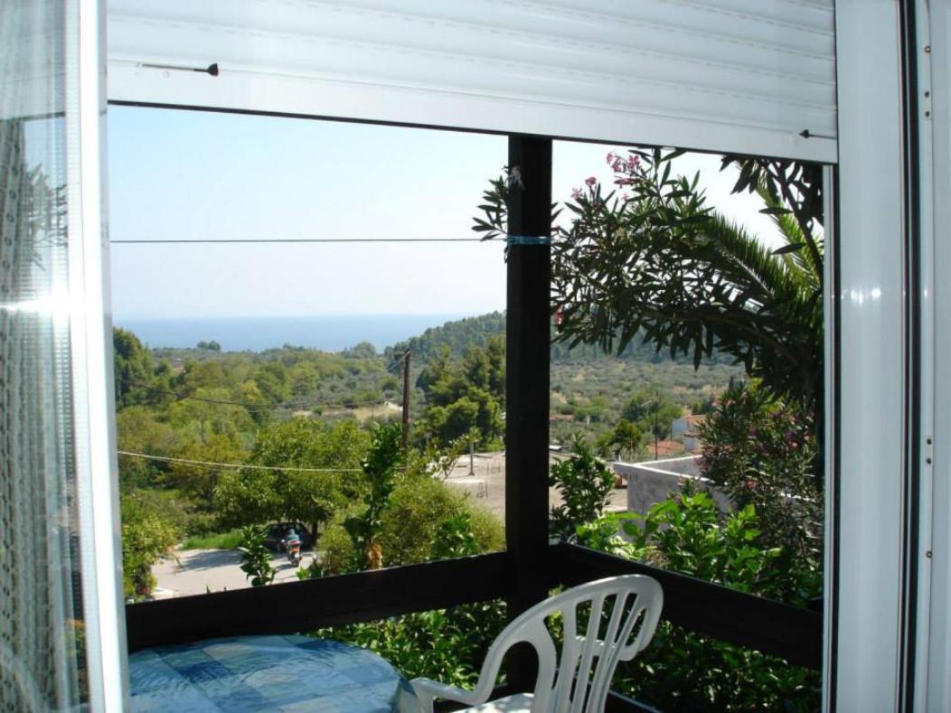 Ilias Appartements Tsaprounis Ellinika  Exterior photo